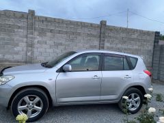 Сүрөт унаа Toyota RAV4