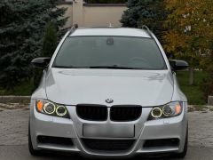 Photo of the vehicle BMW 3 Series