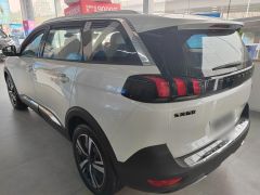 Photo of the vehicle Peugeot 5008