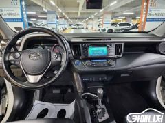 Сүрөт унаа Toyota RAV4