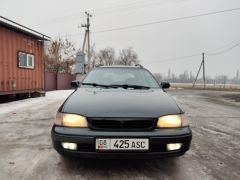 Сүрөт унаа Toyota Carina