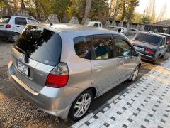 Photo of the vehicle Honda Fit