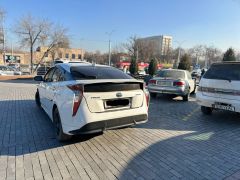 Сүрөт унаа Toyota Prius