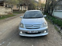 Сүрөт унаа Toyota Ist