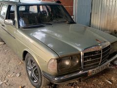 Фото авто Mercedes-Benz W123