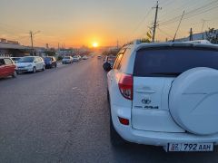 Сүрөт унаа Toyota RAV4