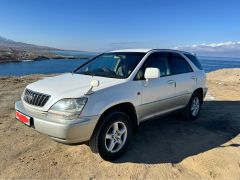 Сүрөт унаа Toyota Harrier