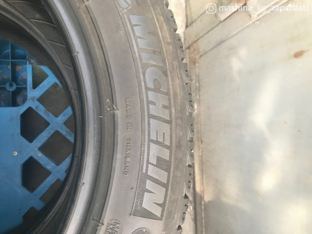 Tires - 215/55/17 Michelin зимние шины состояние почти новые