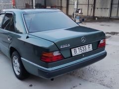 Фото авто Mercedes-Benz W124