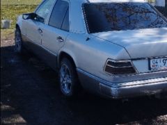 Photo of the vehicle Mercedes-Benz W124