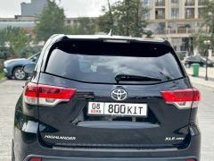 Сүрөт унаа Toyota Highlander