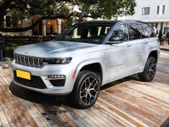 Сүрөт унаа Jeep Grand Cherokee