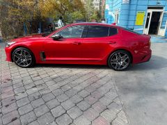 Фото авто Kia Stinger