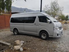 Сүрөт унаа Toyota HiAce