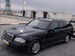 Сүрөт унаа Mercedes-Benz C-Класс