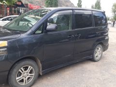 Сүрөт унаа Toyota Voxy