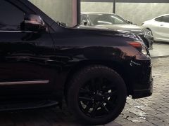 Photo of the vehicle Lexus LX