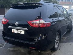 Сүрөт унаа Toyota Sienna