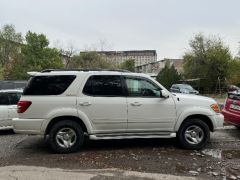 Фото авто Toyota Sequoia