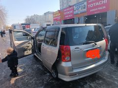 Сүрөт унаа Toyota Raum