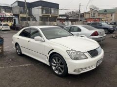 Сүрөт унаа Toyota Crown