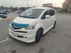 Фото авто Toyota Ractis