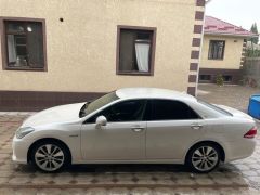 Photo of the vehicle Toyota Crown