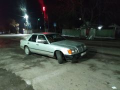 Photo of the vehicle Mercedes-Benz W124