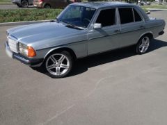 Фото авто Mercedes-Benz W123