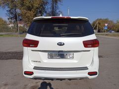 Photo of the vehicle Kia Carnival