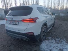 Photo of the vehicle Hyundai Santa Fe