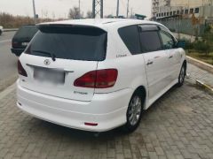 Фото авто Toyota Ipsum