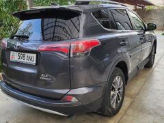 Сүрөт унаа Toyota RAV4