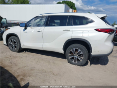 Фото авто Toyota Highlander