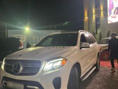 Сүрөт унаа Mercedes-Benz GLS