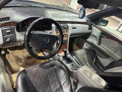 Сүрөт унаа Mercedes-Benz E-Класс