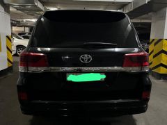 Сүрөт унаа Toyota Land Cruiser