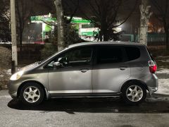 Фото авто Honda Fit