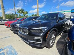 Photo of the vehicle BMW X5