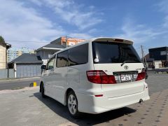 Фото авто Toyota Alphard