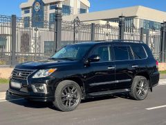 Photo of the vehicle Lexus LX