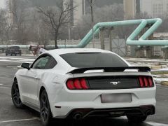 Фото авто Ford Mustang