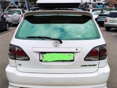 Сүрөт унаа Toyota Harrier