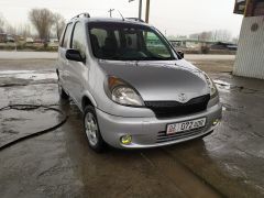 Сүрөт унаа Toyota Yaris Verso