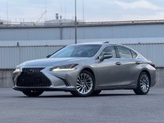 Photo of the vehicle Lexus ES