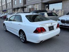 Сүрөт унаа Toyota Crown