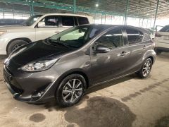 Фото авто Toyota Prius c