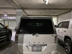 Сүрөт унаа Toyota Voxy