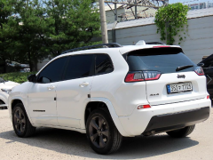 Фото авто Jeep Cherokee