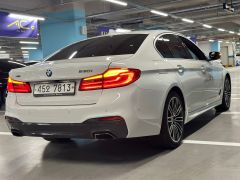 Photo of the vehicle BMW 5 Series